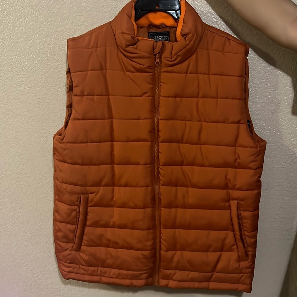 Cherokee Men’s Orange Puffer Vest Sizing in description